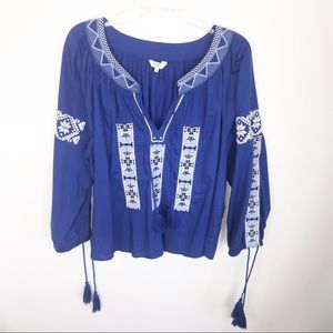 Crown & Ivy / embroidered tassel top